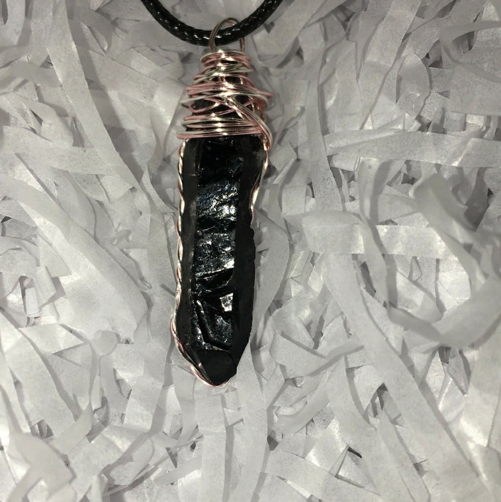 Jewelry - Picture 2 of 3